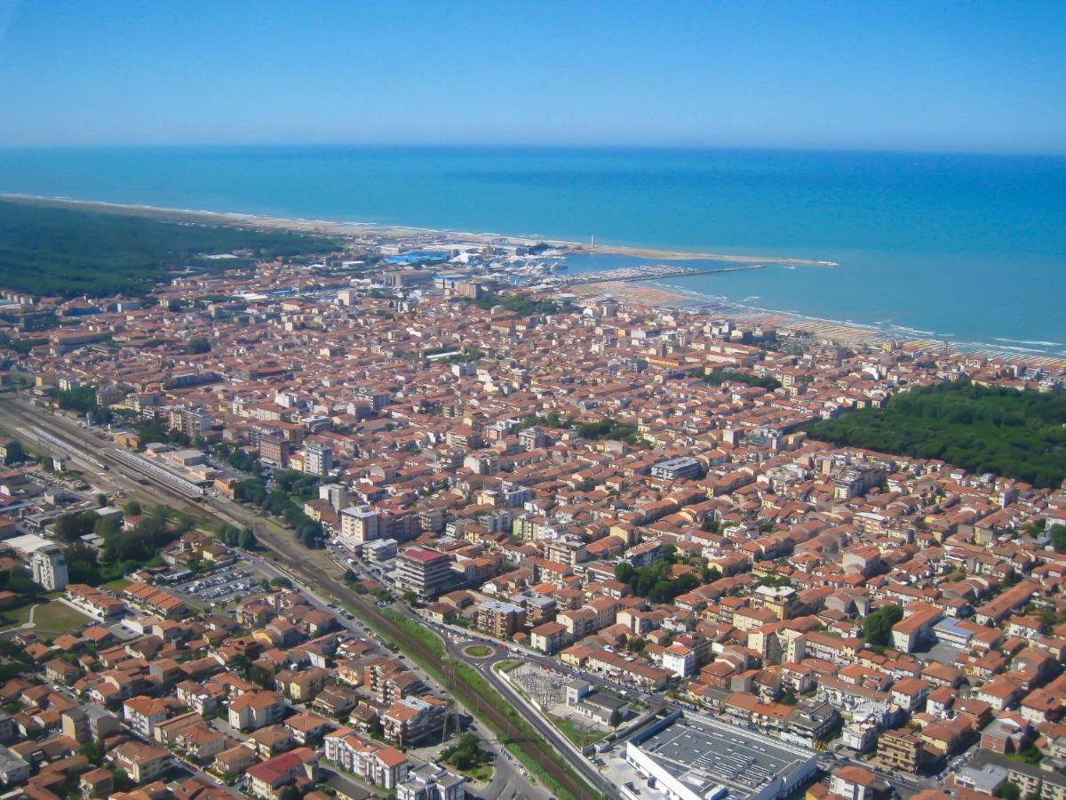 Apartment Sea House By Interhome Lido di Camaiore Luaran gambar
